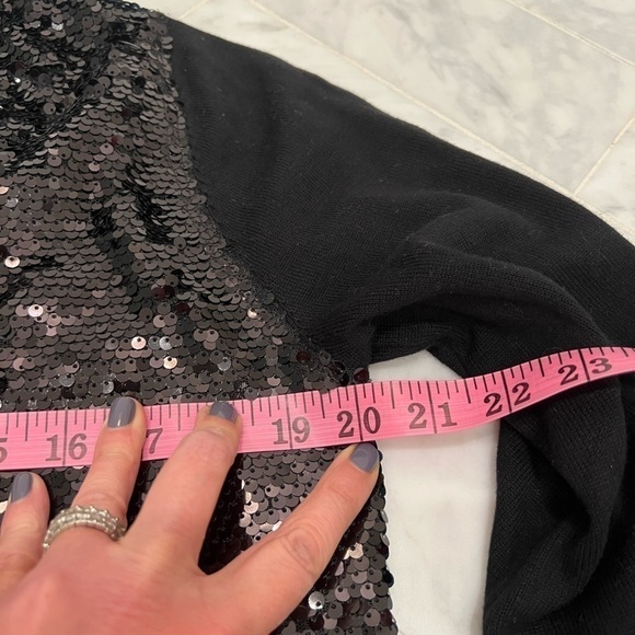 CARYN VALLONE NWT Black cotton & sequin V neck sweater size medium - Picture 7 of 9